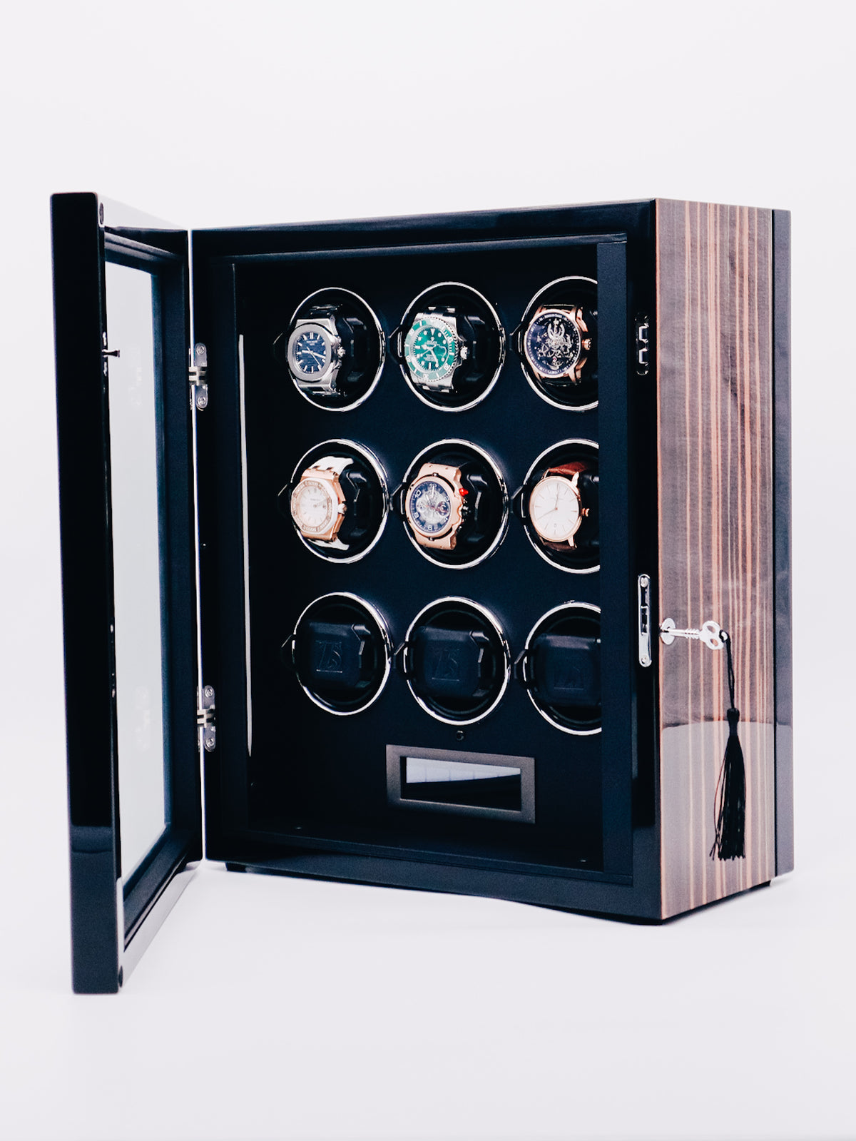 ZOSS Aura 9 LCD touchscreen watch winder, view 2
